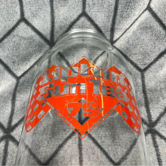 Vintage Lipton Sun Tea 79 Nascar Racing Flags Glass Jug - Picture 8 of 9